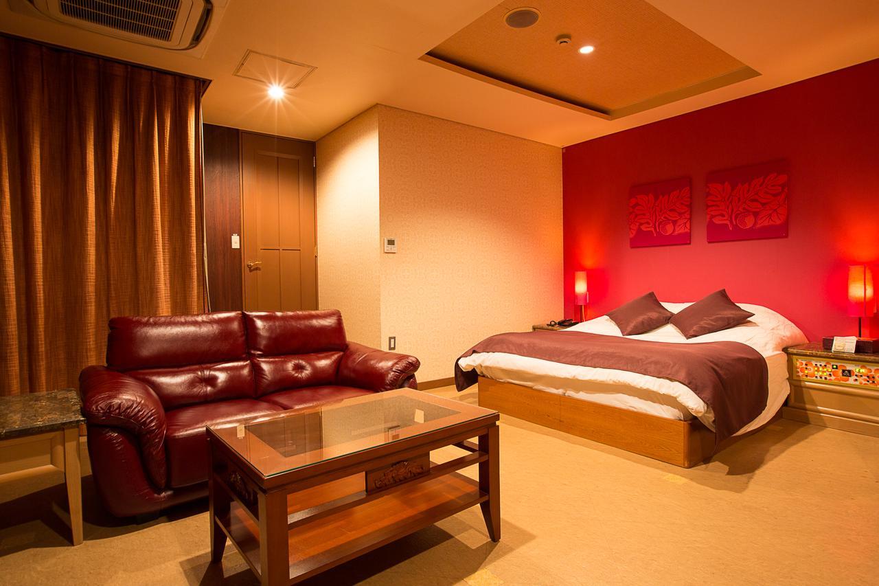 Hotel Sol (Adults Only) Фукуока Екстериор снимка