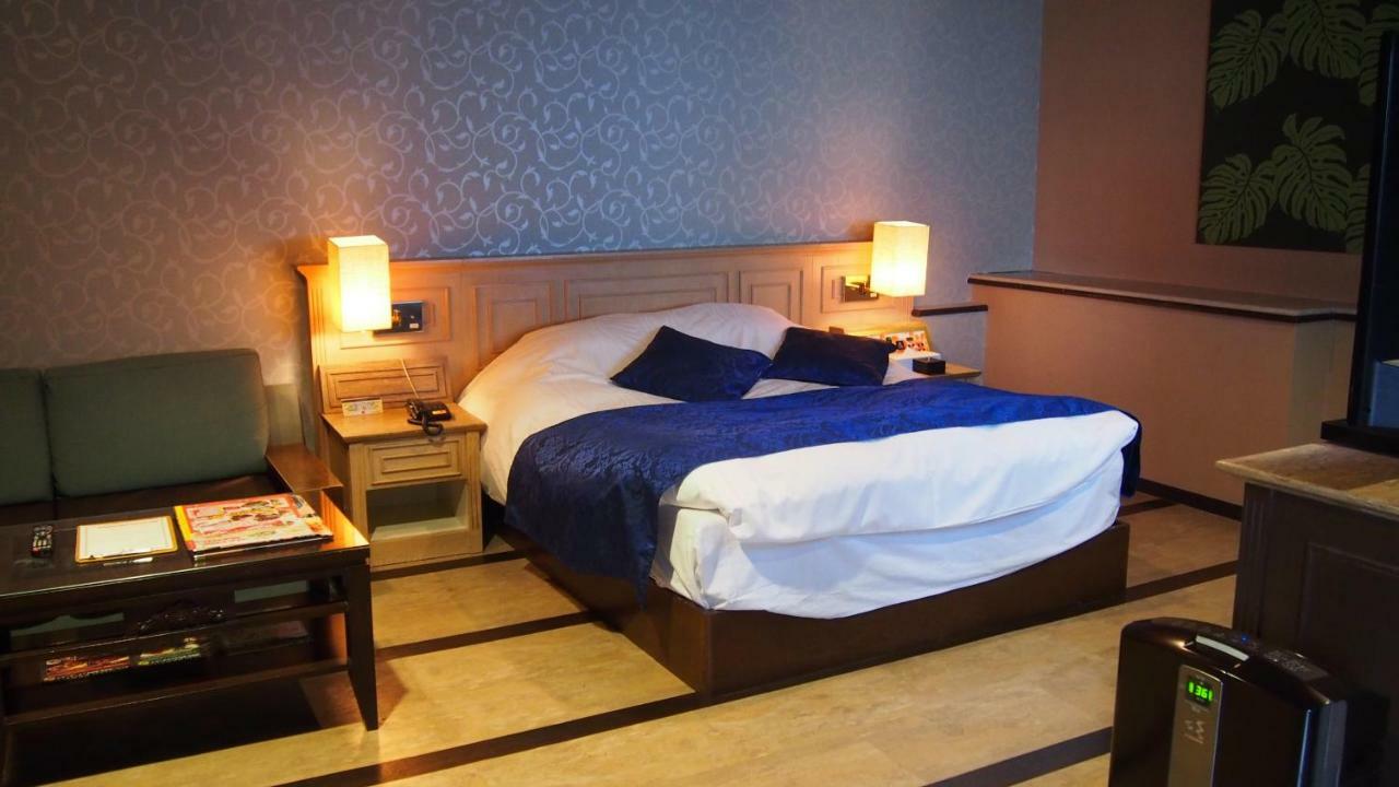 Hotel Sol (Adults Only) Фукуока Екстериор снимка
