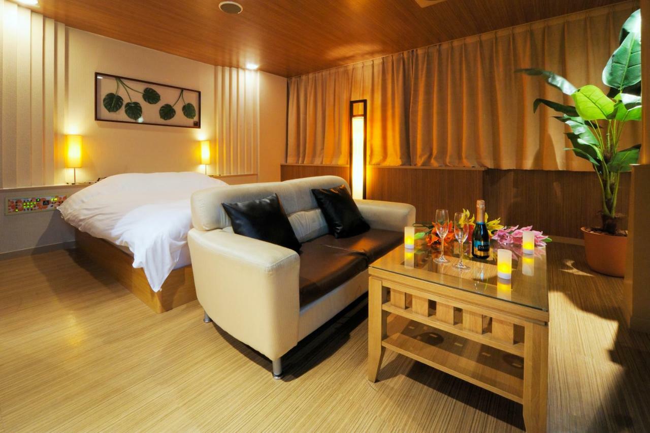 Hotel Sol (Adults Only) Фукуока Екстериор снимка